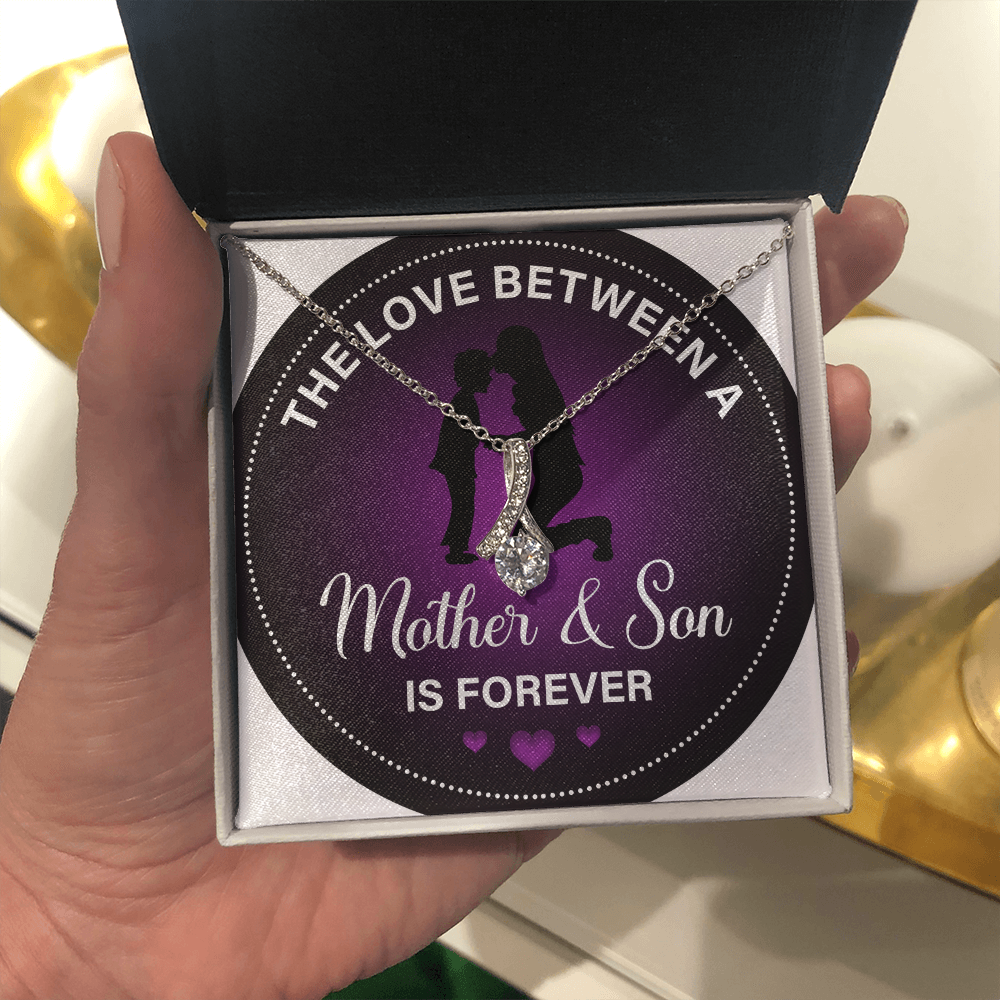 Alluring Beauty Necklace:The Between Mother and Son