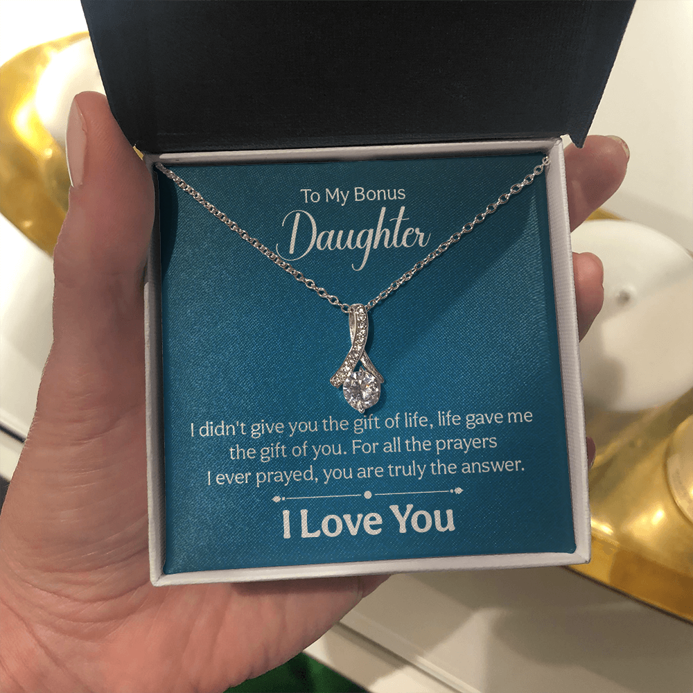 Alluring Beauty Necklace : To My Bonus Daughter