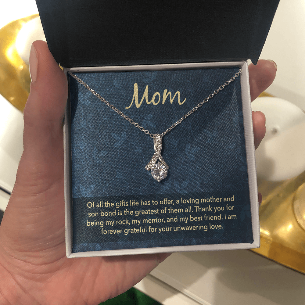Alluring Beauty Necklace: Mom Unwavering Love