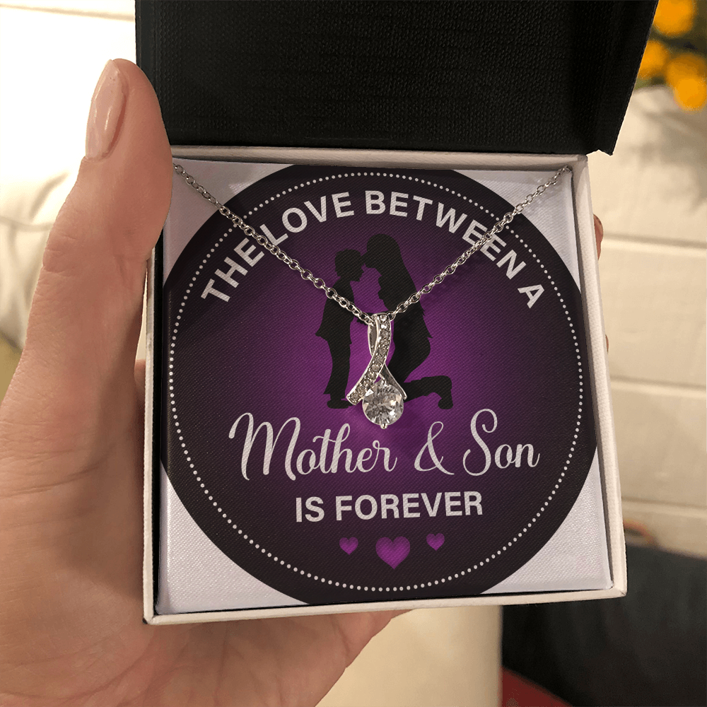 Alluring Beauty Necklace:The Between Mother and Son