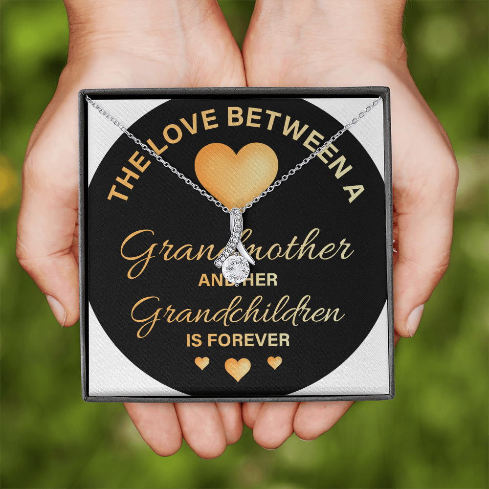 Alluring Beauty Necklace:The Love Between A Grandmother and Grandchildren