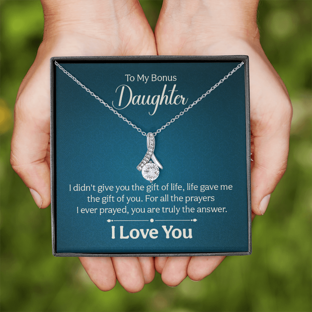 Alluring Beauty Necklace : To My Bonus Daughter