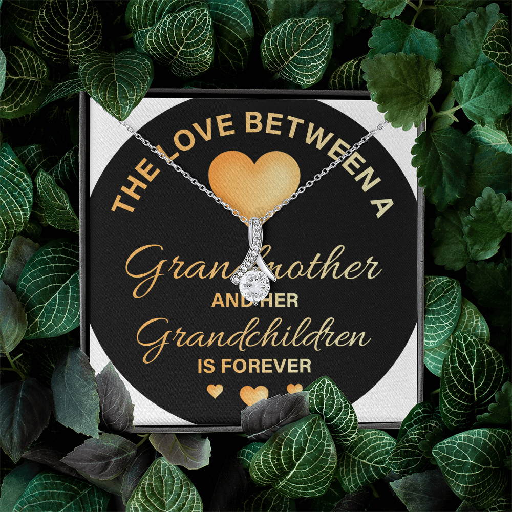 Alluring Beauty Necklace:The Love Between A Grandmother and Grandchildren