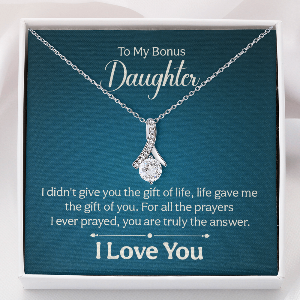 Alluring Beauty Necklace : To My Bonus Daughter