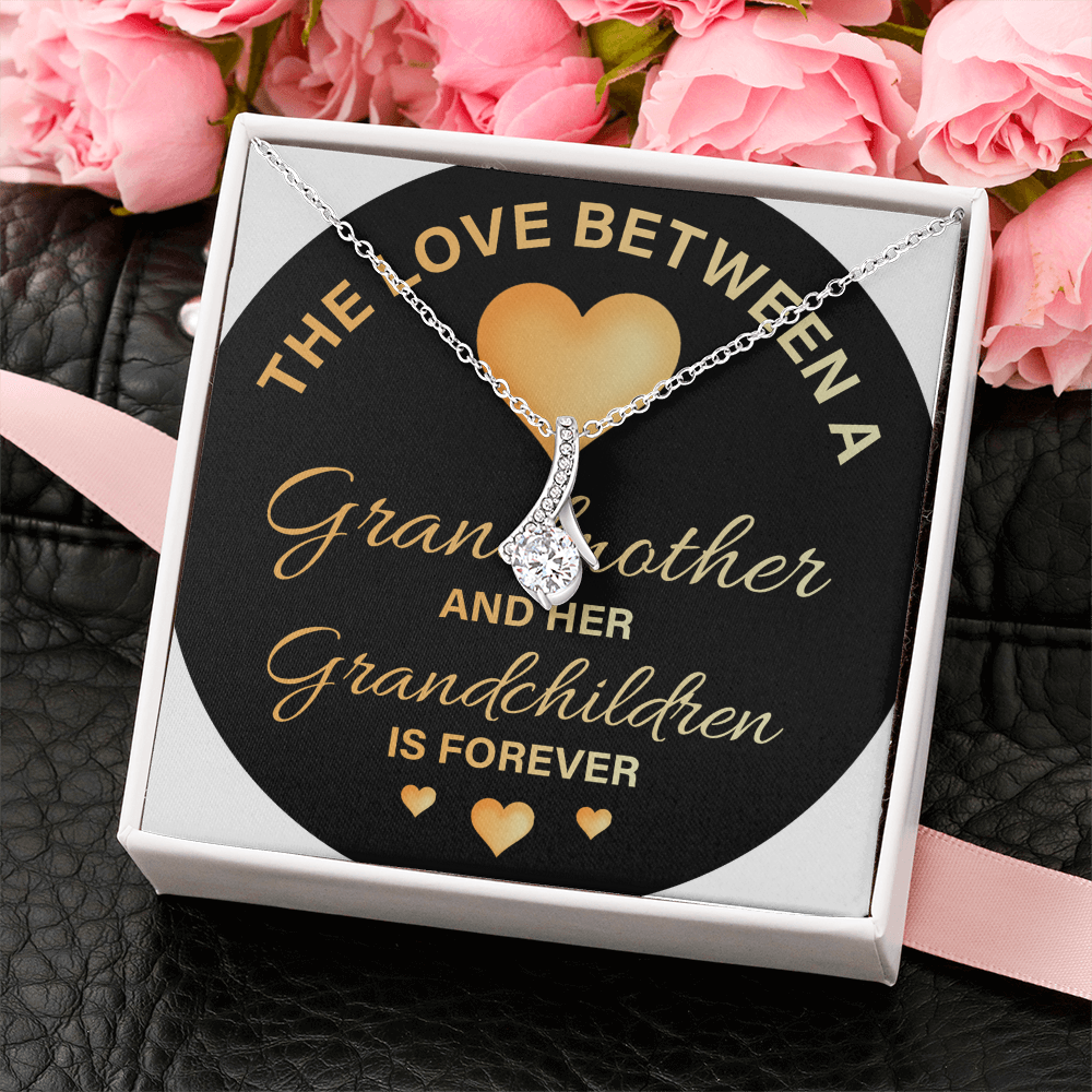 Alluring Beauty Necklace:The Love Between A Grandmother and Grandchildren