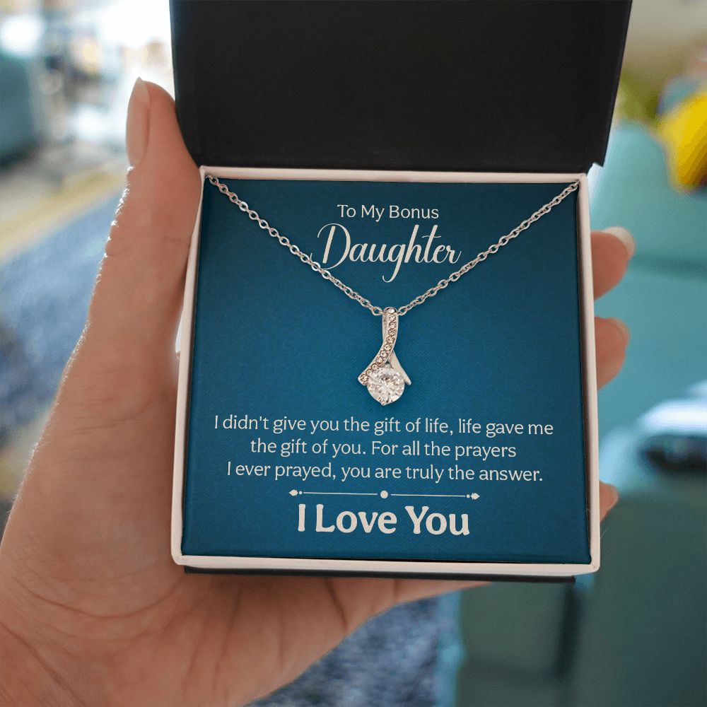 Alluring Beauty Necklace : To My Bonus Daughter