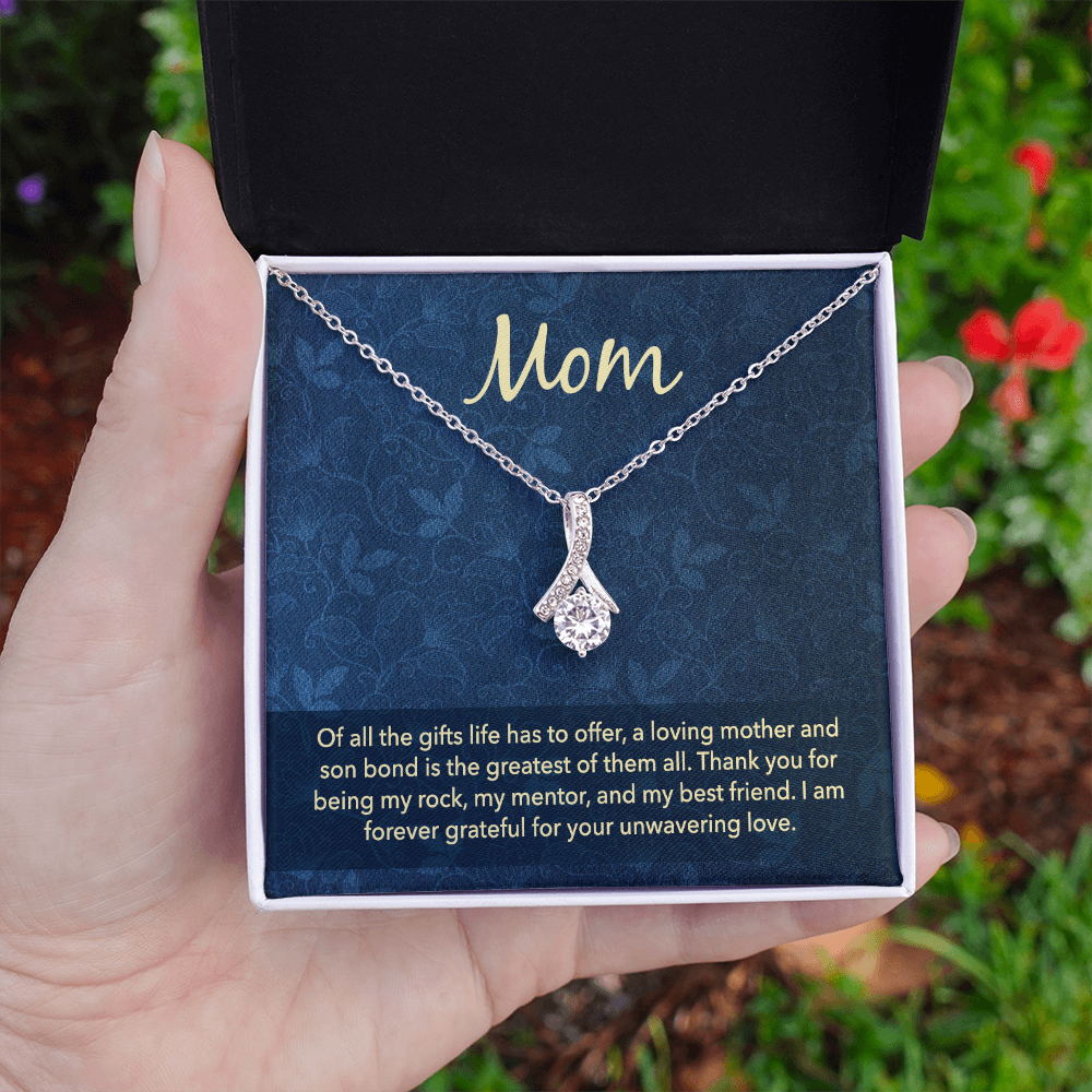 Alluring Beauty Necklace: Mom Unwavering Love