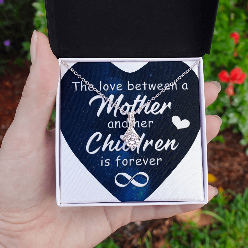 Alluring Beauty Necklace: The Love Between A Mother