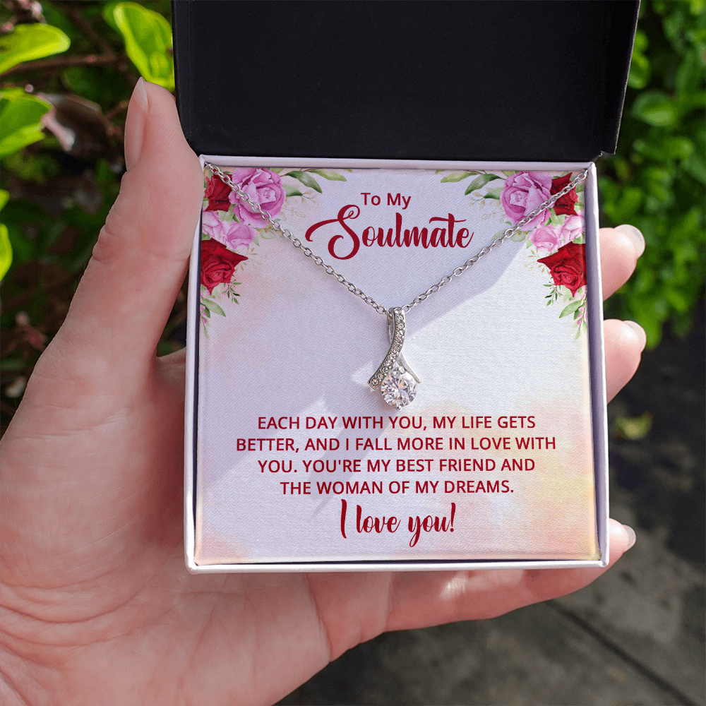 Alluring Beauty Necklace:To My Soulmate Each Day With You