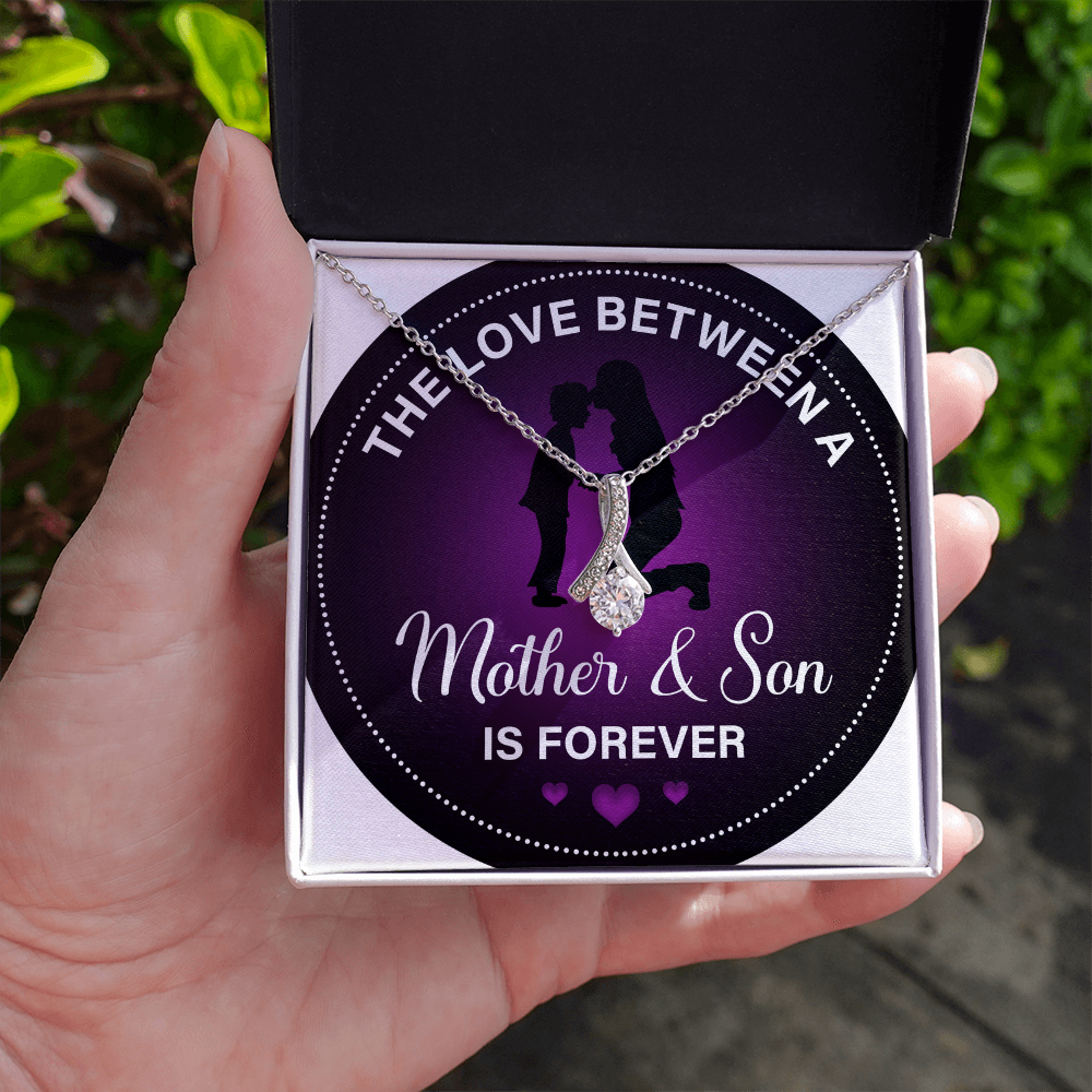 Alluring Beauty Necklace:The Between Mother and Son