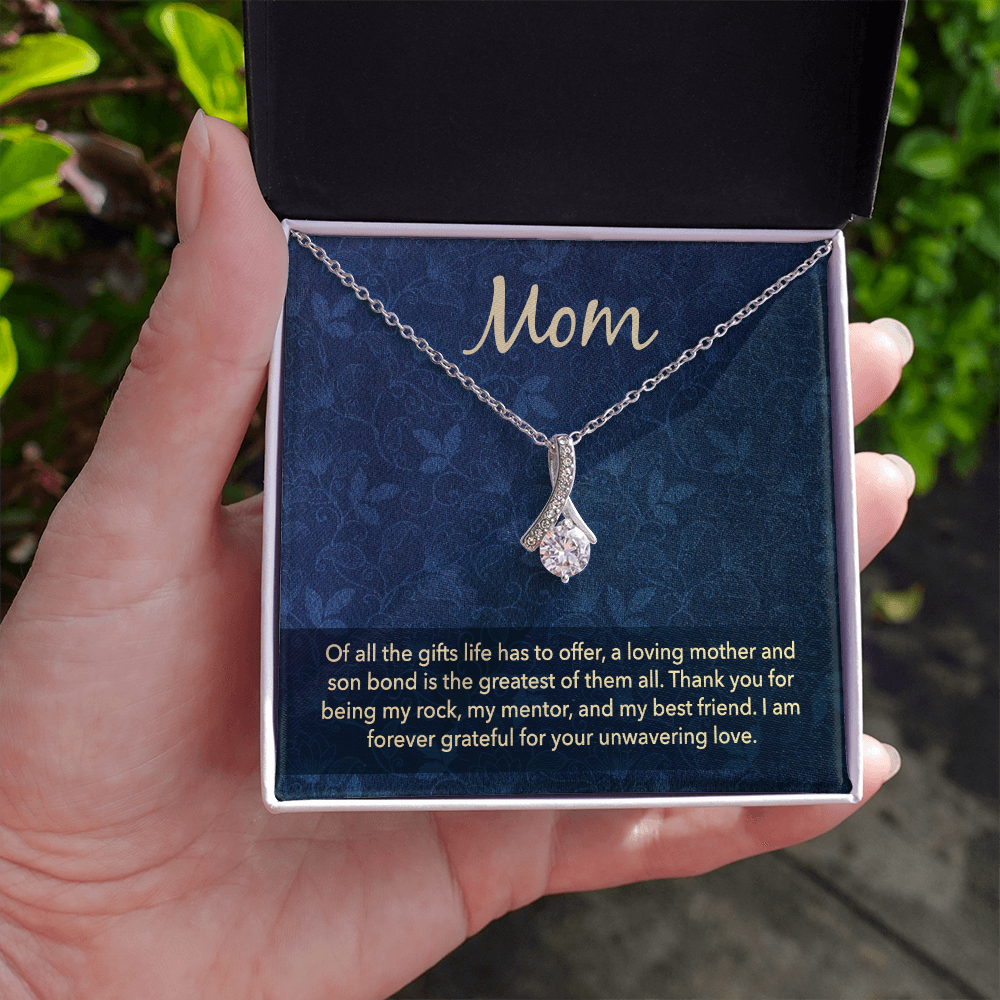 Alluring Beauty Necklace: Mom Unwavering Love