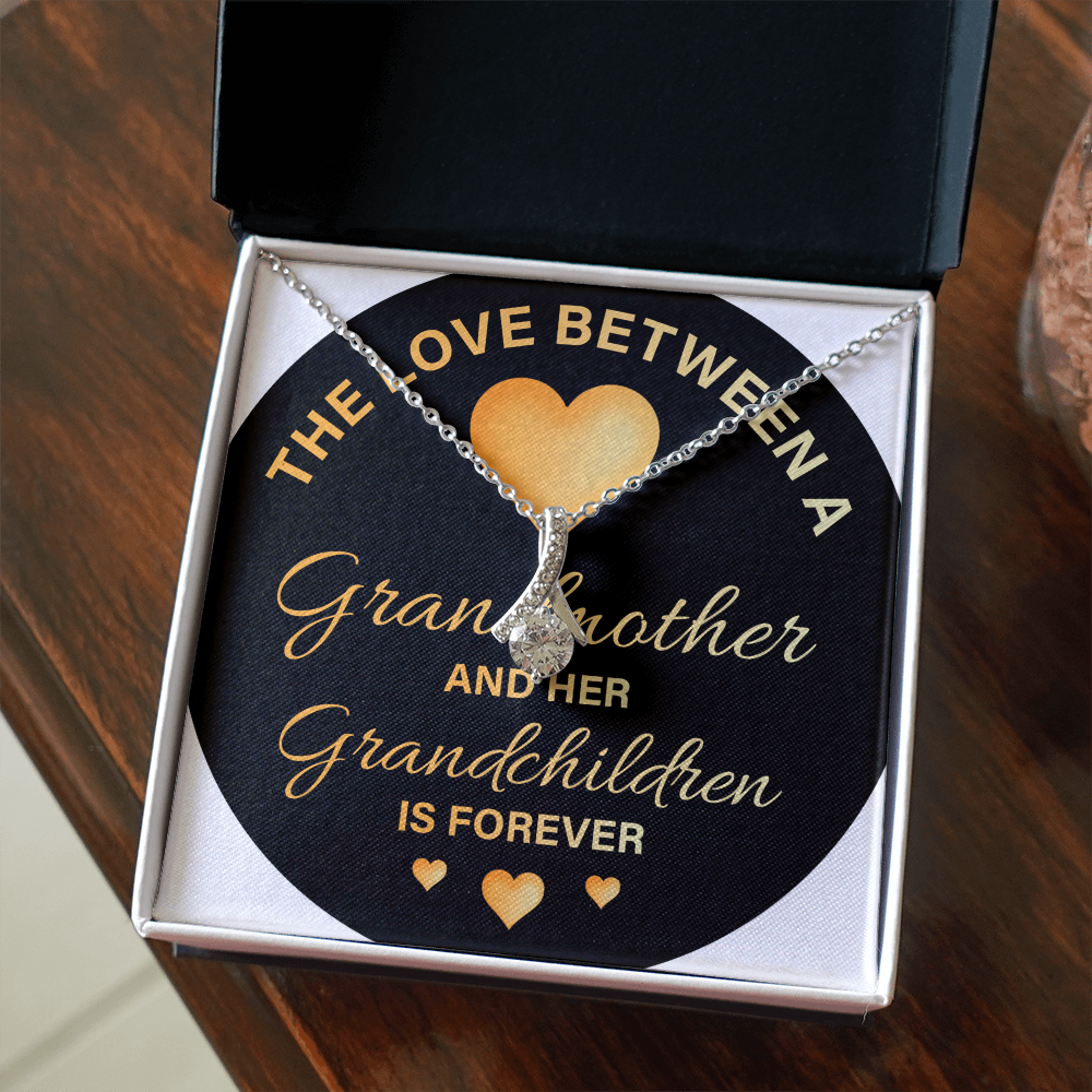 Alluring Beauty Necklace:The Love Between A Grandmother and Grandchildren