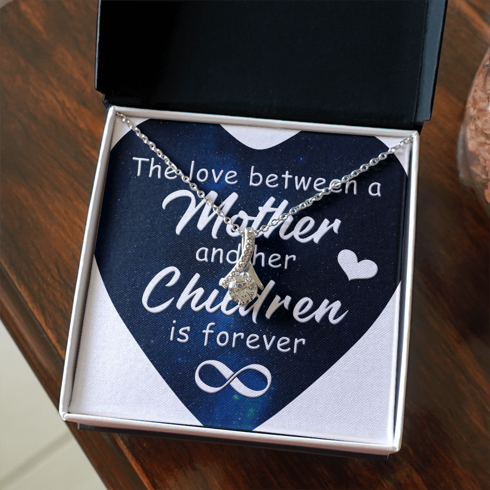 Alluring Beauty Necklace: The Love Between A Mother