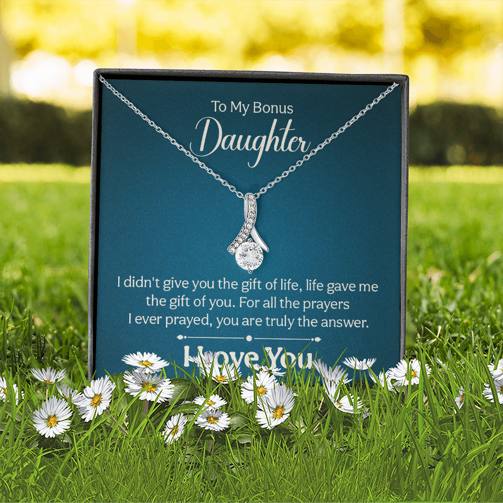 Alluring Beauty Necklace : To My Bonus Daughter