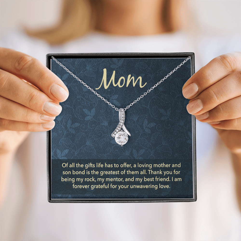 Alluring Beauty Necklace: Mom Unwavering Love