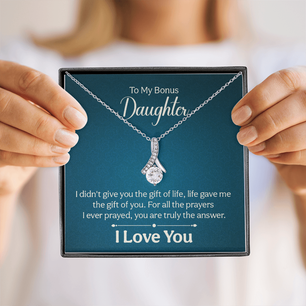 Alluring Beauty Necklace : To My Bonus Daughter