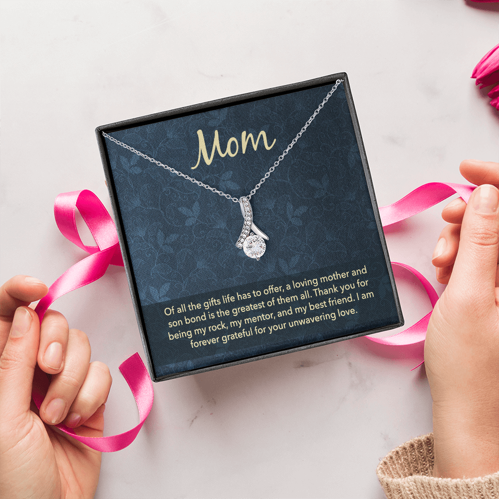 Alluring Beauty Necklace: Mom Unwavering Love