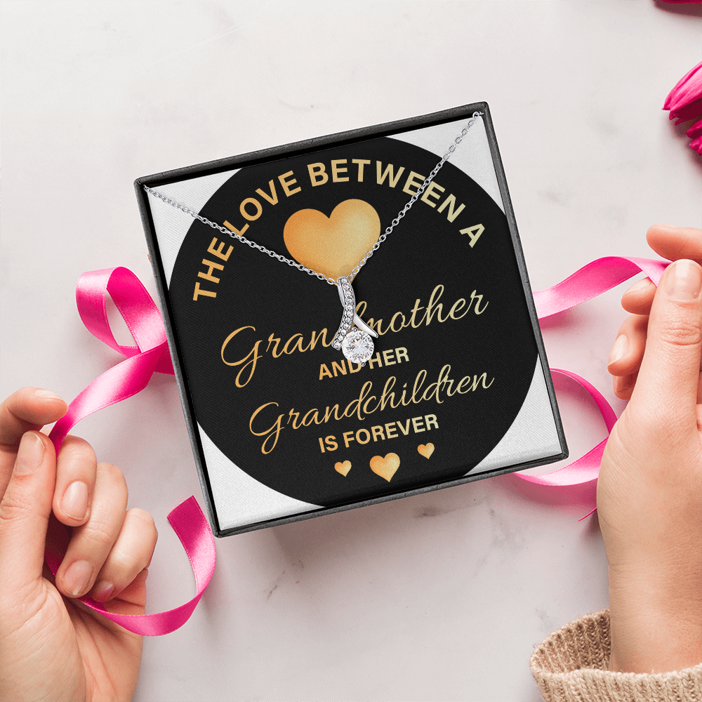 Alluring Beauty Necklace:The Love Between A Grandmother and Grandchildren
