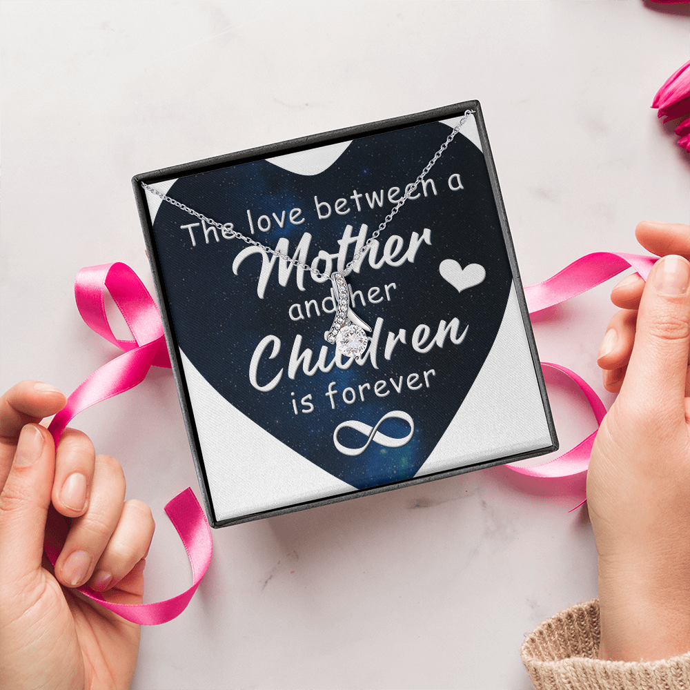 Alluring Beauty Necklace: The Love Between A Mother