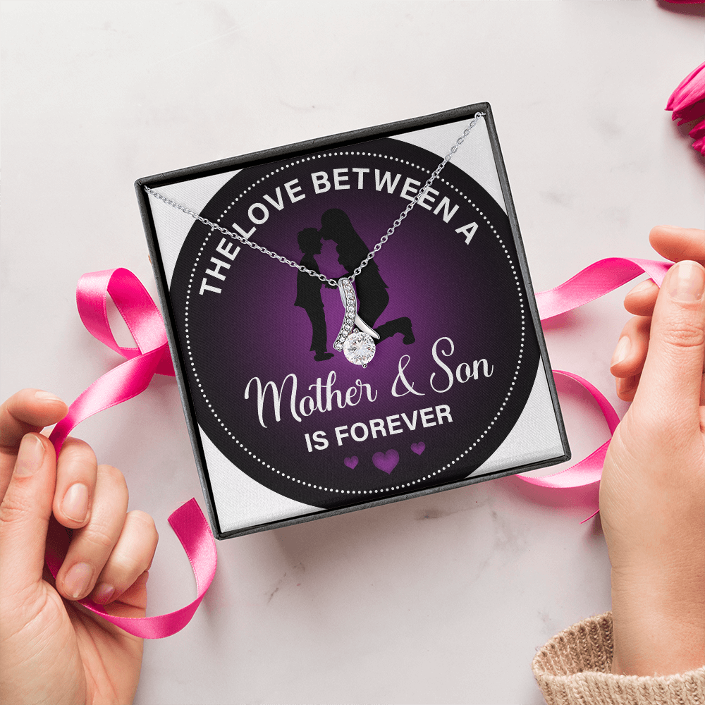 Alluring Beauty Necklace:The Between Mother and Son