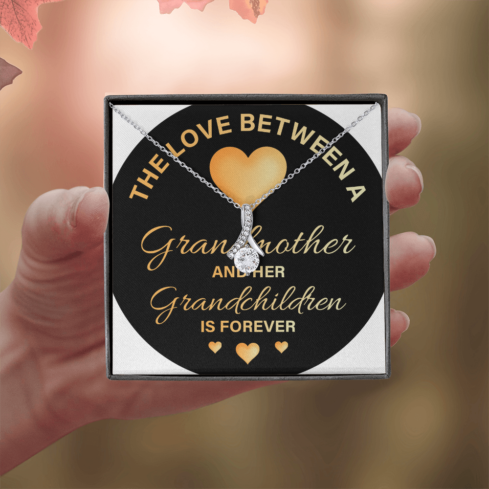 Alluring Beauty Necklace:The Love Between A Grandmother and Grandchildren