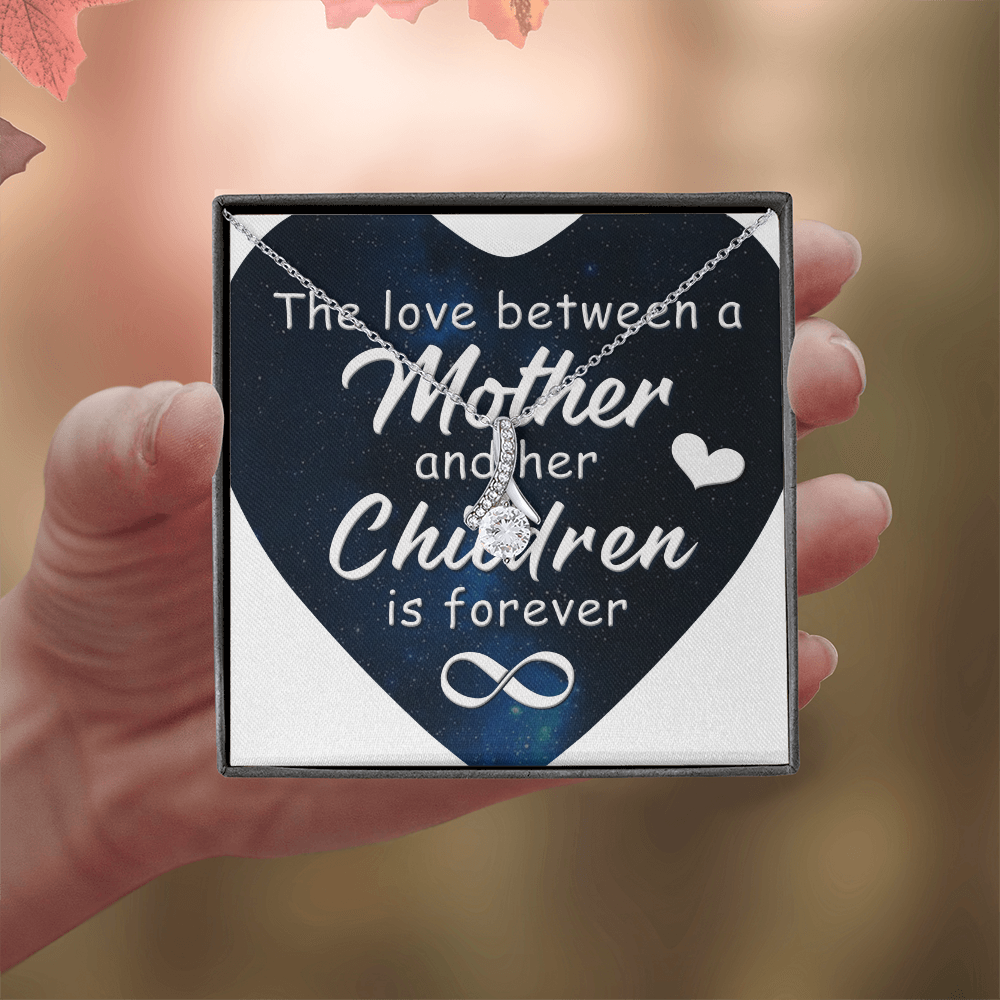 Alluring Beauty Necklace: The Love Between A Mother