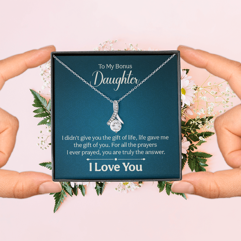Alluring Beauty Necklace : To My Bonus Daughter