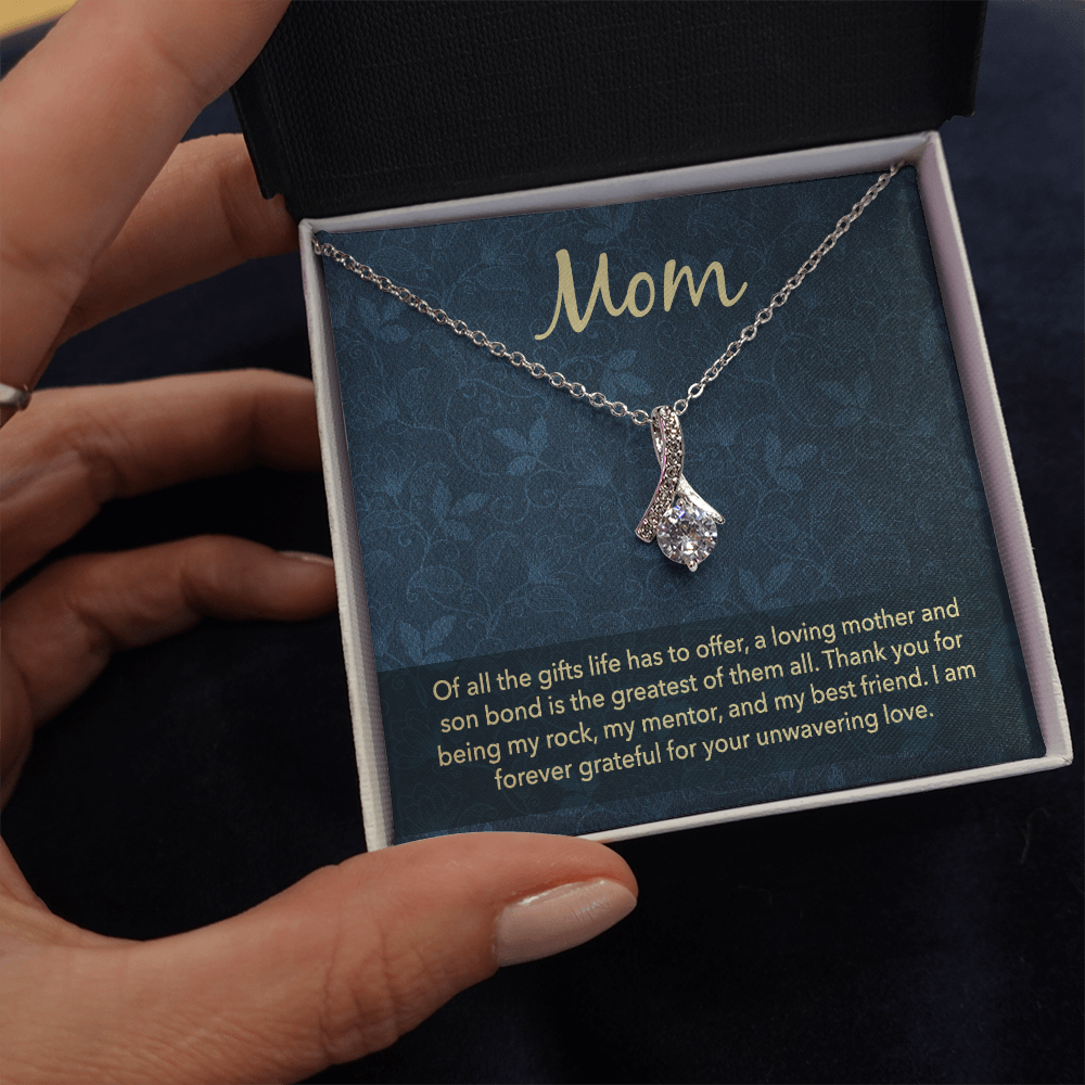 Alluring Beauty Necklace: Mom Unwavering Love
