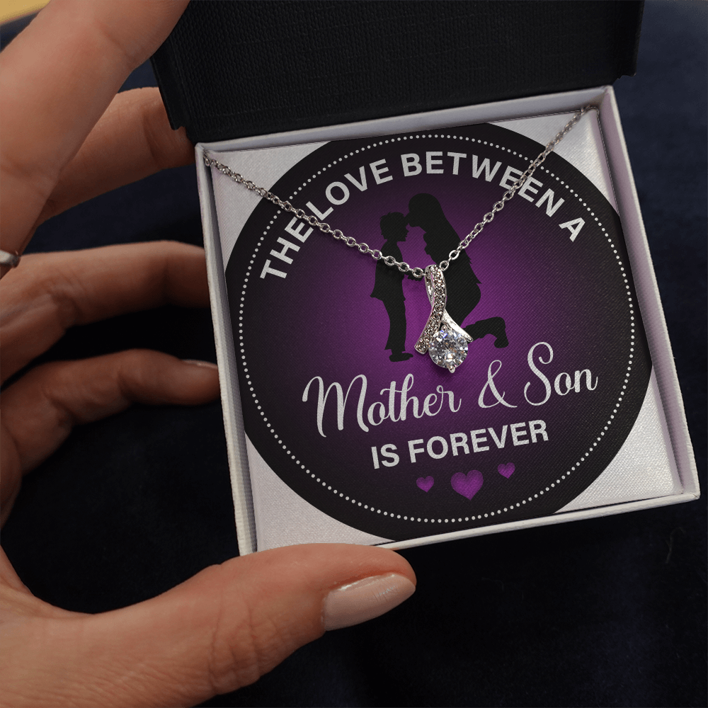 Alluring Beauty Necklace:The Between Mother and Son