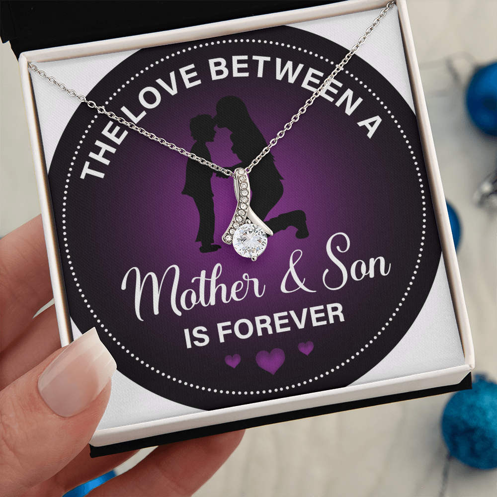 Alluring Beauty Necklace:The Between Mother and Son