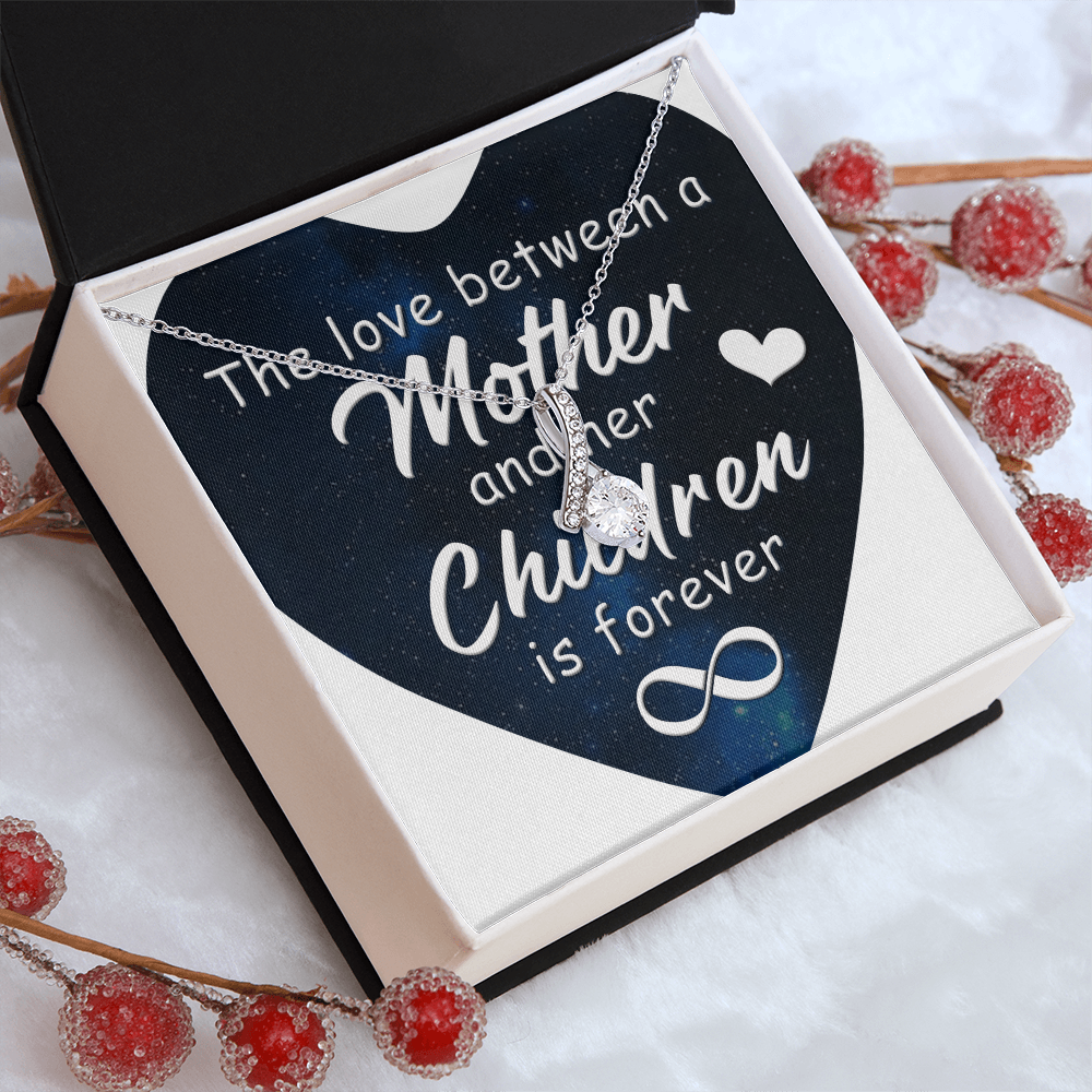 Alluring Beauty Necklace: The Love Between A Mother