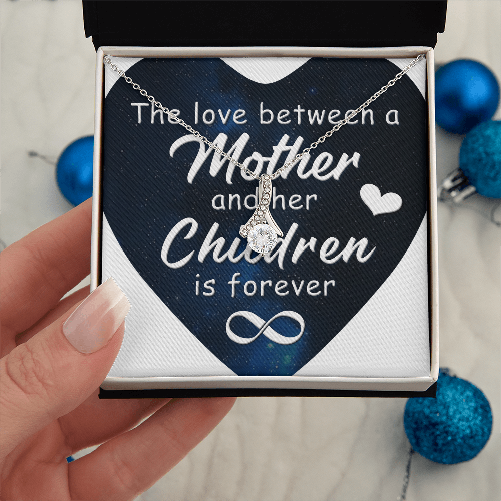 Alluring Beauty Necklace: The Love Between A Mother