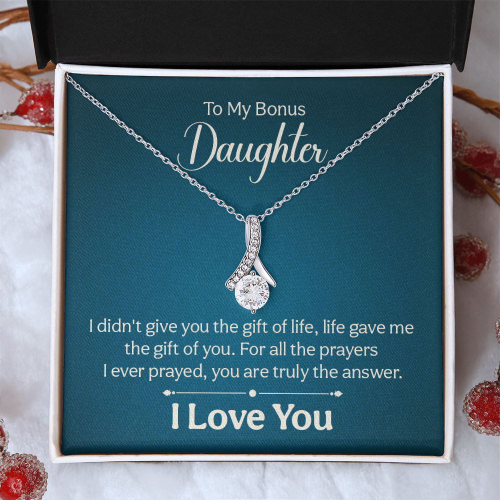 Alluring Beauty Necklace : To My Bonus Daughter