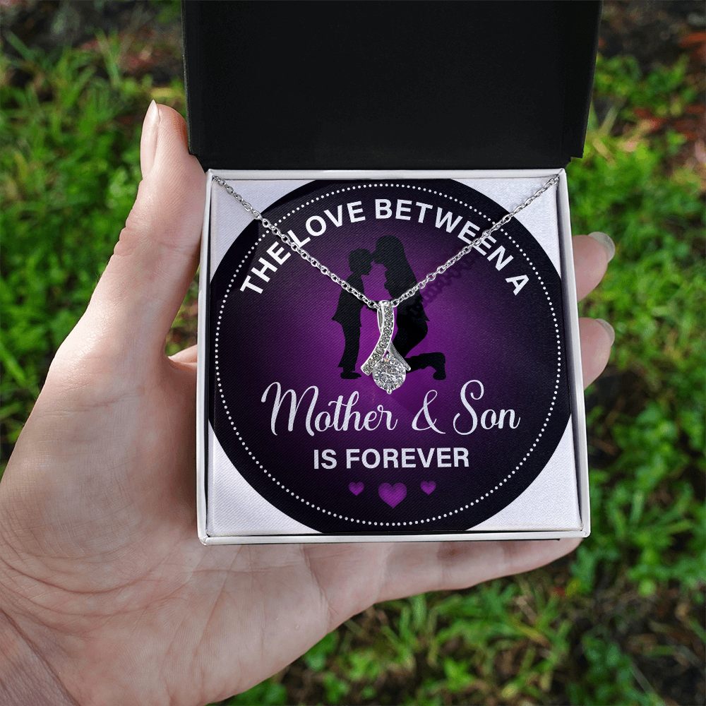 Alluring Beauty Necklace:The Between Mother and Son