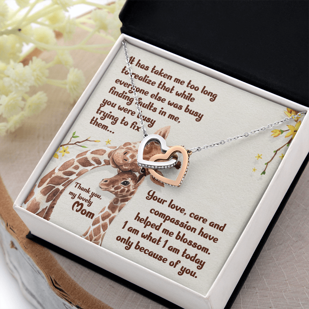 Interlocking Hearts Necklace : Thank You My Loving Mom