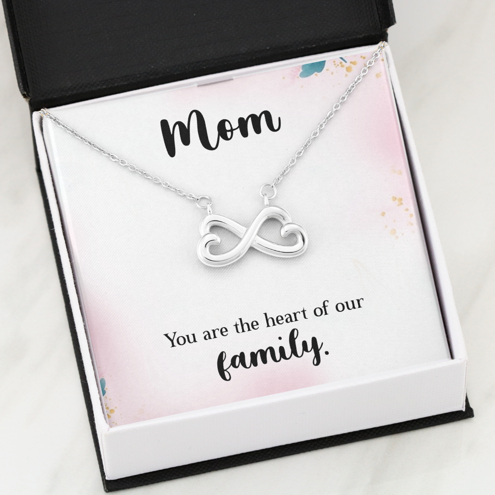 Endless Love Necklace: Mom : You Are The Heart Of This Family