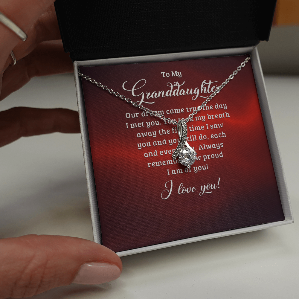 Alluring Beauty Necklace:To My Granddaughter I Love You