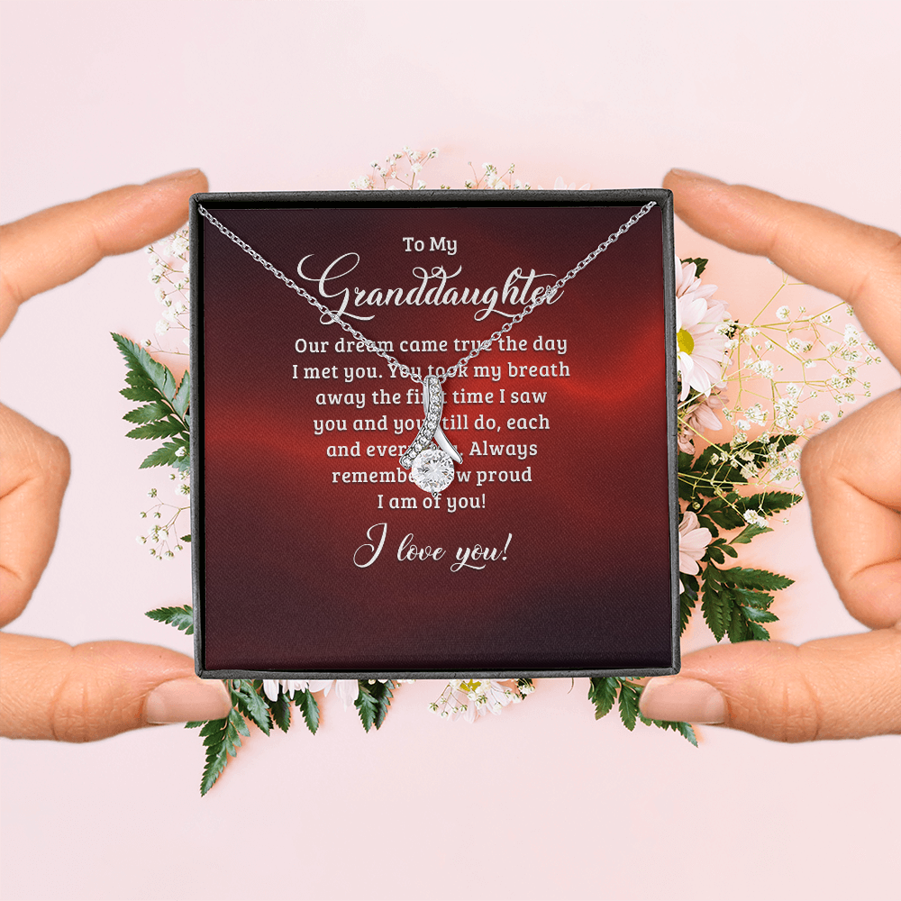 Alluring Beauty Necklace:To My Granddaughter I Love You