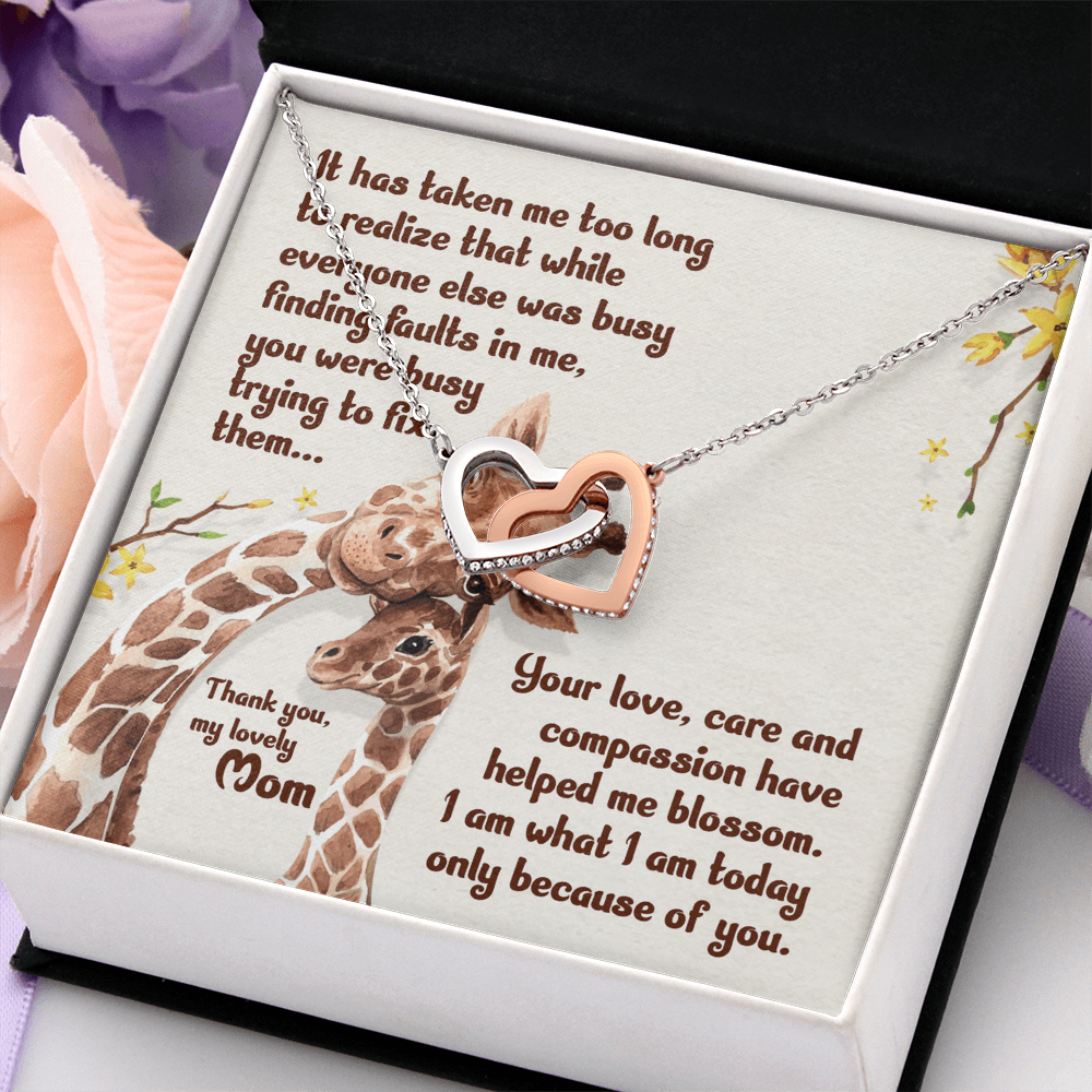 Interlocking Hearts Necklace : Thank You My Loving Mom
