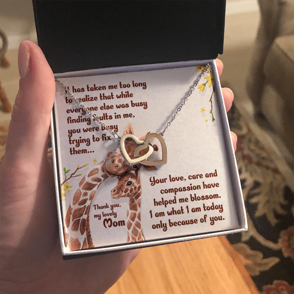 Interlocking Hearts Necklace : Thank You My Loving Mom