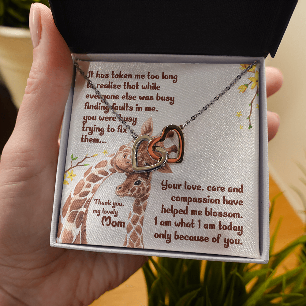 Interlocking Hearts Necklace : Thank You My Loving Mom