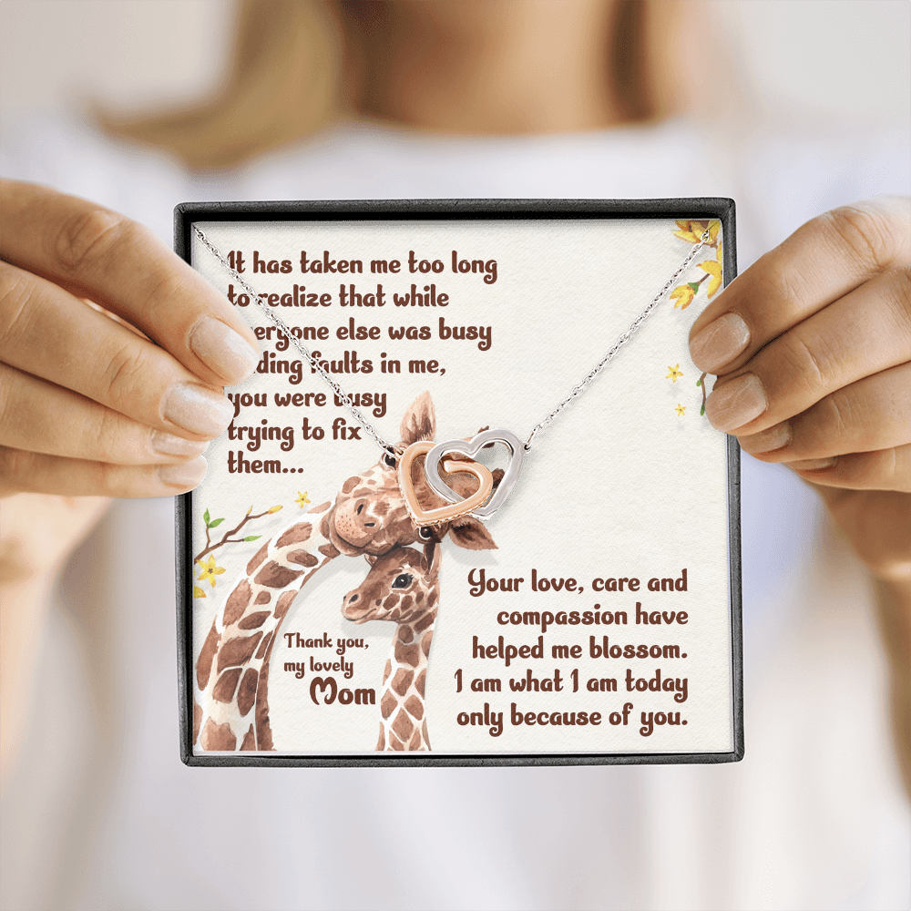 Interlocking Hearts Necklace : Thank You My Loving Mom