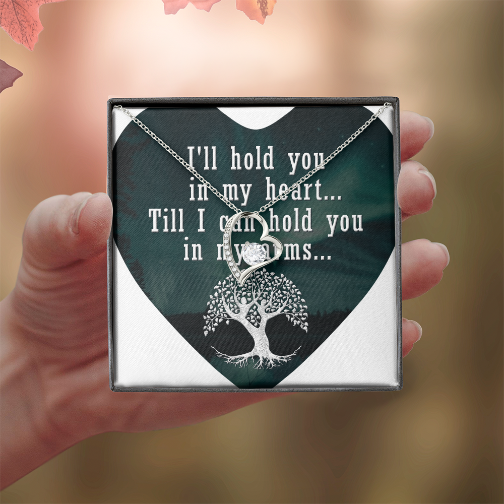 Forever Love Necklace:I'll Hold You In My Heart
